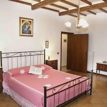 Stella: Nel Cuore Delle Colline Toscane Chianni